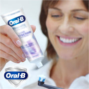 Oral-B 3D White Advanced Luxe Perfection Cool Peppermint 75ml tube application with toothbrush