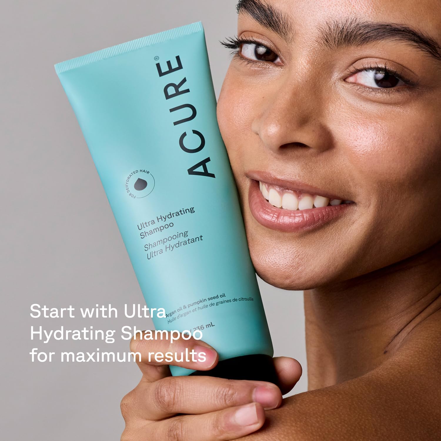 Acure Ultra Hydrating Shampoo vegan moisturising shampoo for dry hair 236ml lifestyle image
