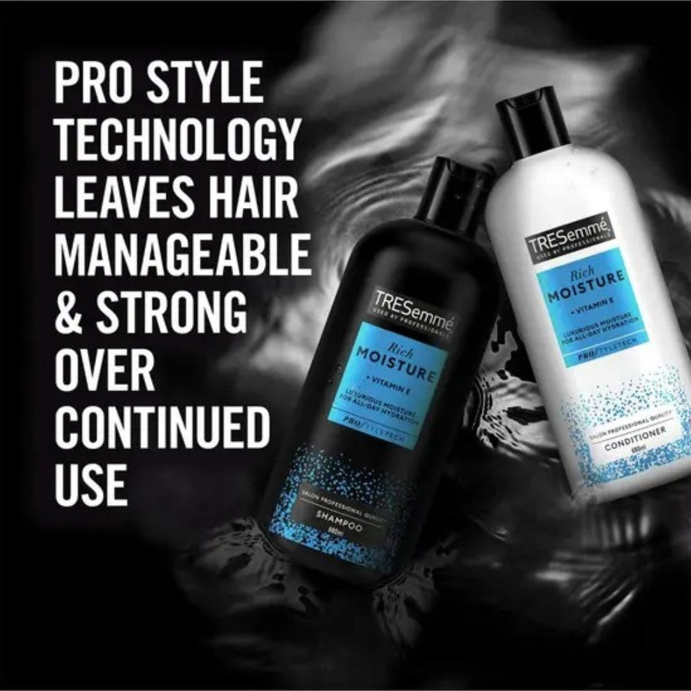 TRESemmé Rich Moisture Shampoo and Conditioner Set 2 x 680ml packaging showing ingredients and product information